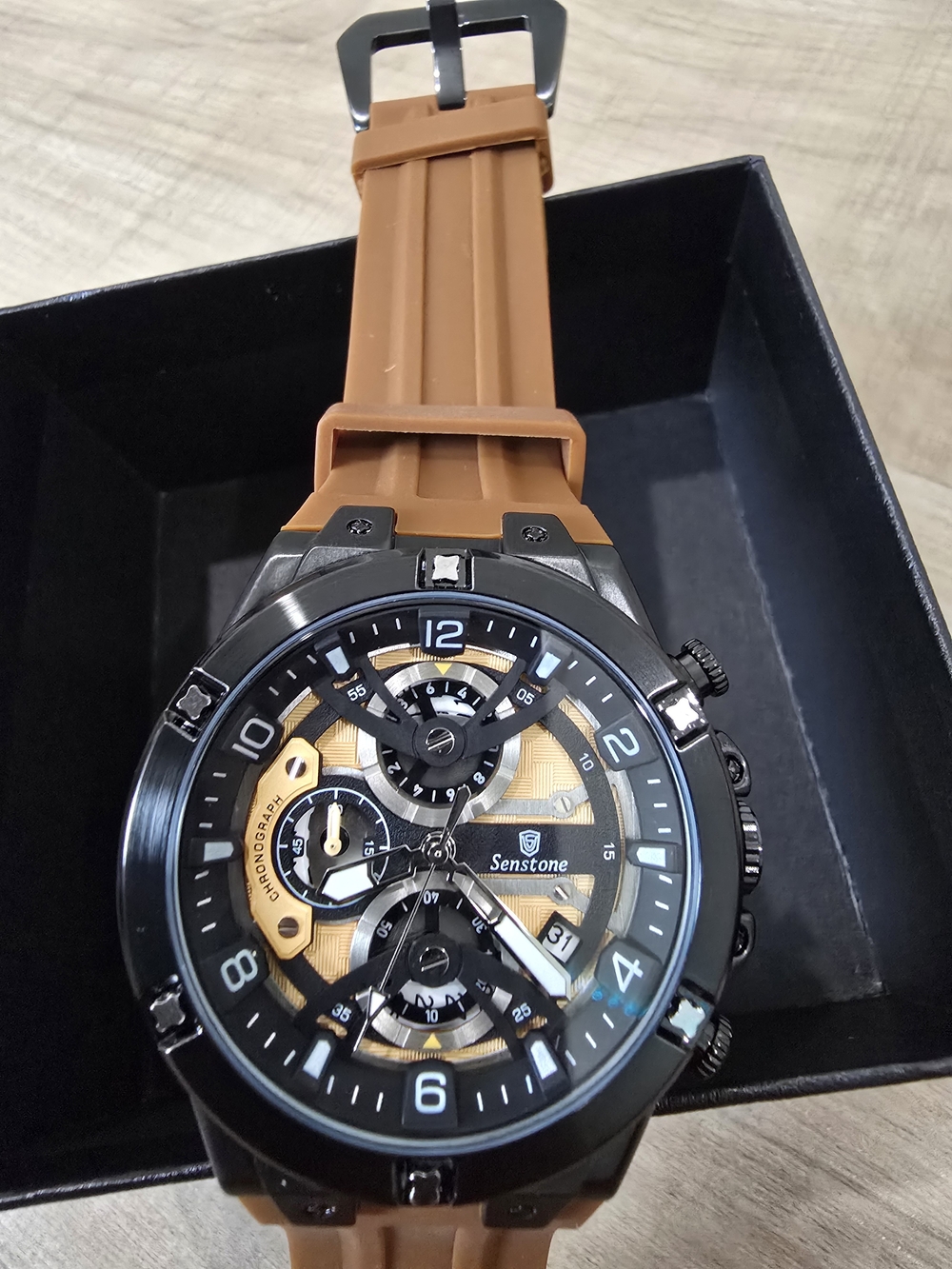 Men’s Brown Silicone Strap Chronograph Watch